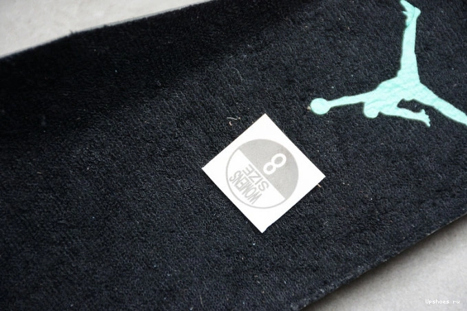 AIR 11  'Emerald' Low Retro Jordan 528895-145 1111